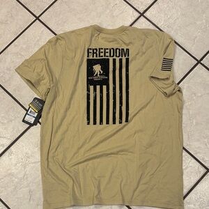 Under Armour Freedom Graphic Tee - Tan
